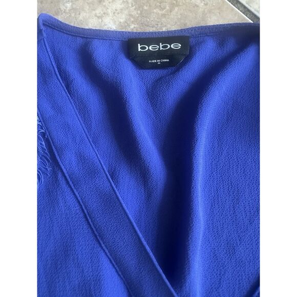 Bebe M Crepe Violet V Neck Blouse Top Snap Closure - Picture 2 of 8